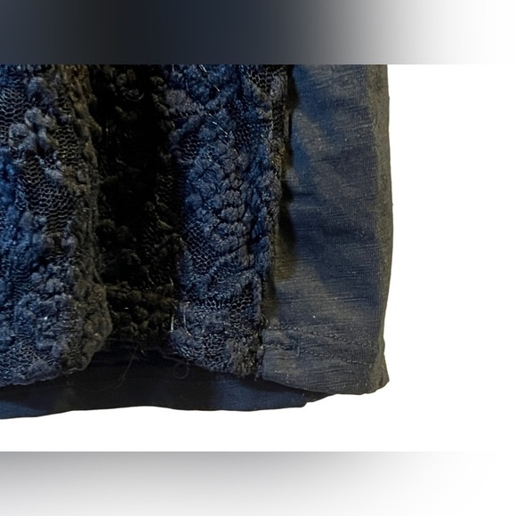 Sale Women’s Top L Black Floral Embroidered Lace 3/4 Length Sleeves - Picture 4 of 11